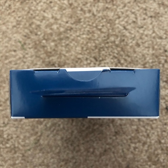 Insignia hdmi to vga adapter for Mac or windows - Picture 3 of 3